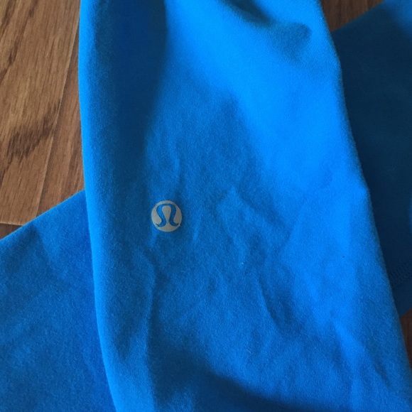 Lululemon Blue Wunder Under Leggings - Picture 3 of 3